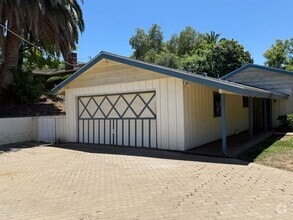 Building Photo - 761 Alta Vista Dr