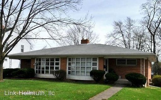 Primary Photo - 1396 Saint Paris Pike