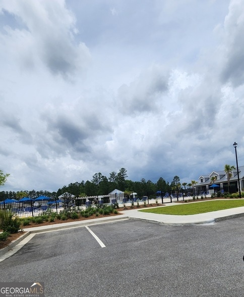 Building Photo - 214 Coneflower Rd