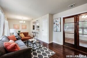 Building Photo - 623 Freiling