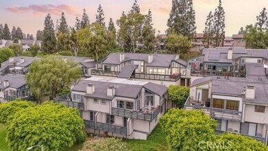 Building Photo - 2017 Orchard Dr