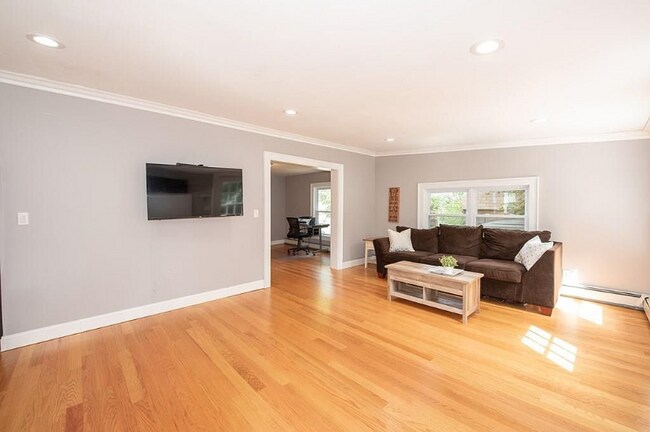 Foto del edificio - 5 Crescent St