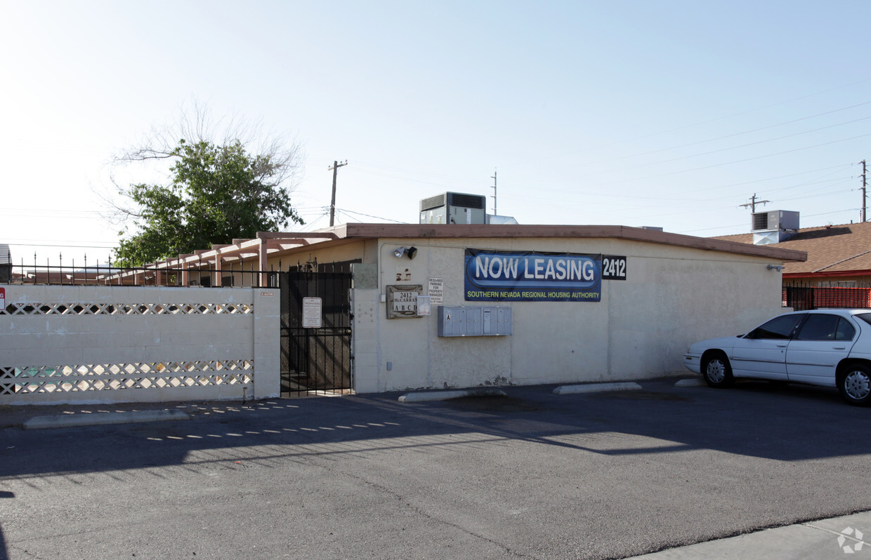 Primary Photo - 2412-2418 Mccarran St