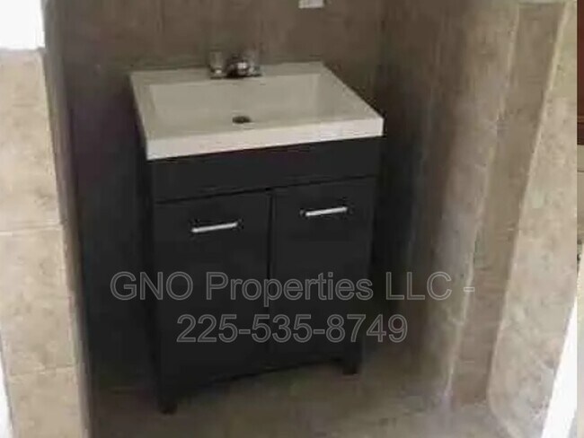 Foto del edificio - 3205 Luna St