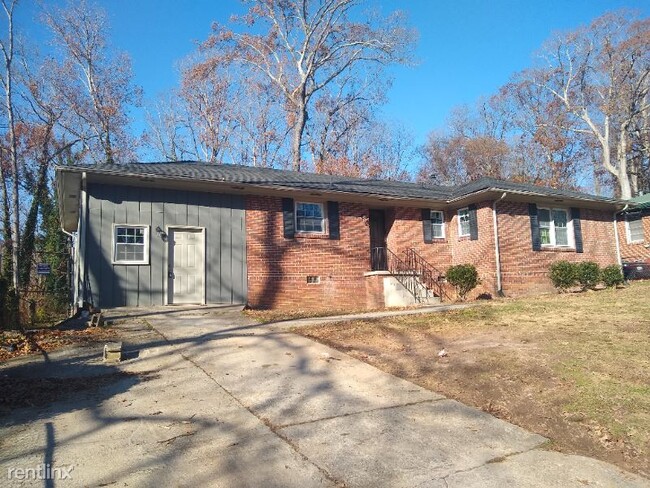 Building Photo - 4 br, 3 bath House - 2475 Barge Rd SW
