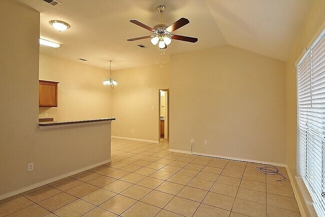 Building Photo - 1711 Novella Ct