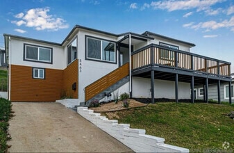 Building Photo - 5463 San Onofre Terrace