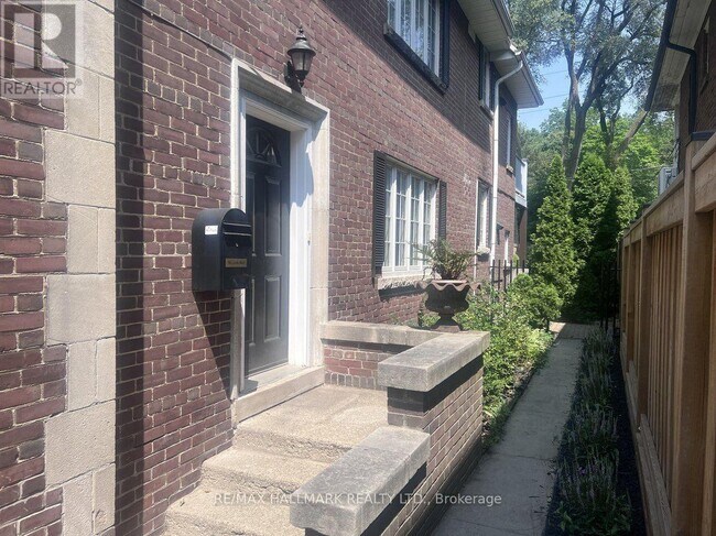 Building Photo - 36 Whitehall Rd