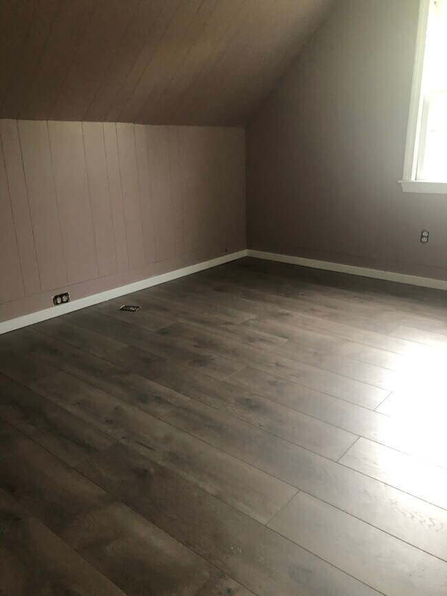 Master bedroom - 168 Beulah St