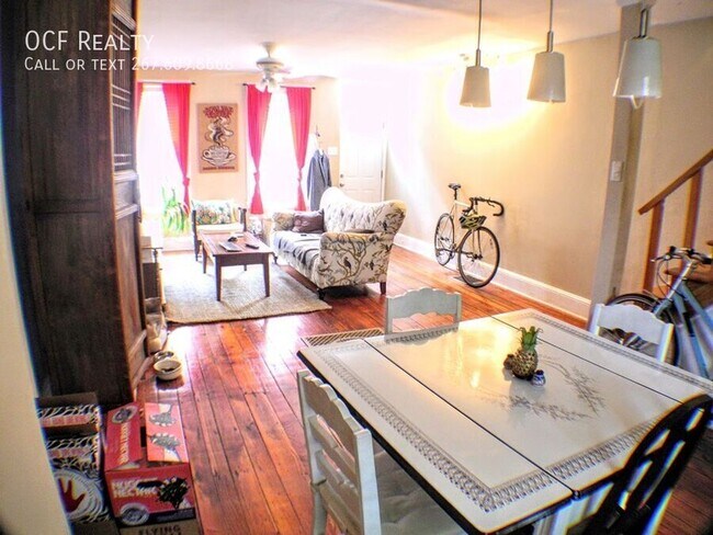 Foto del edificio - 2042 Montrose St