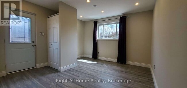 Building Photo - 2192 Bridge Rd