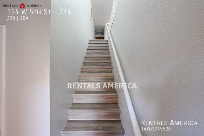 Building Photo - *** PRICE REDUCTION ***Condo in the Hear o...