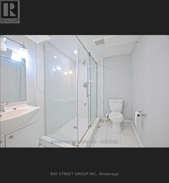 Photo du bâtiment - 16,BASEMENT,COTTONTAIL ROAD