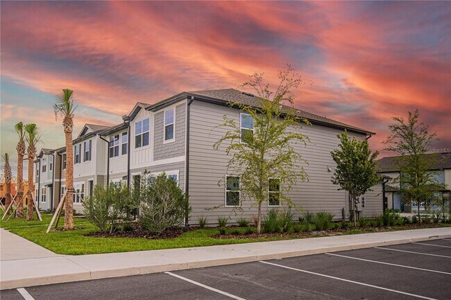 Building Photo - 373 Grand Pne Ln