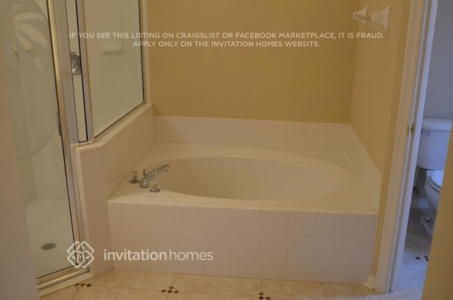 Building Photo - 10244 Wood Dove Way
