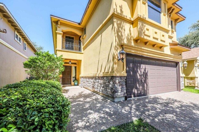 Foto del edificio - 9813 Sandhill Dr