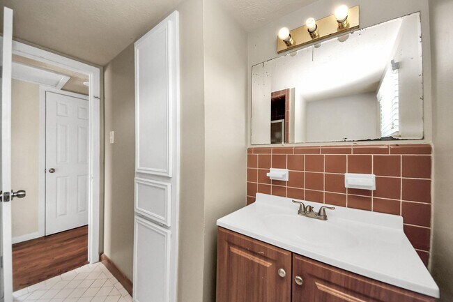 Foto del edificio - Charming and well-maintained home in the heart of Pasadena!