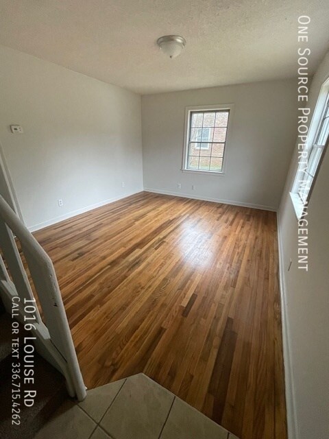 Foto del edificio - 1016 Louise Rd