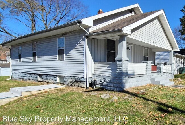 Foto del edificio - 3 br, 1 bath House - 616 W. Queen St.
