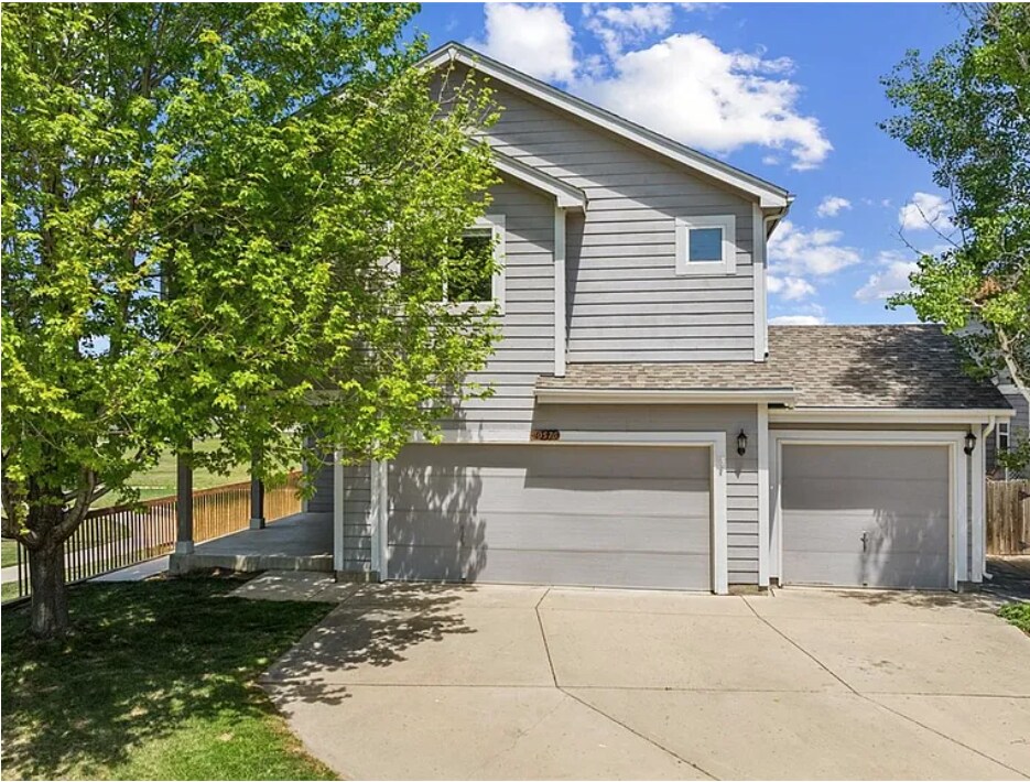 Primary Photo - 10570 Echo Ct