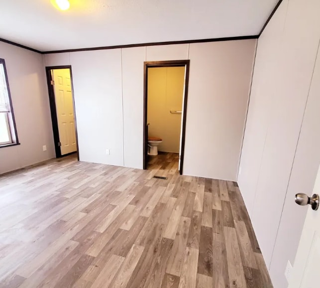 Building Photo - 7028 Bayview Dr