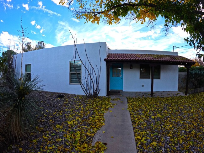 Building Photo - 2968 La Mesilla Circle