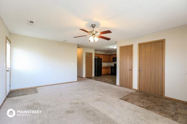 Foto del edificio - 222 Palmer Ct, Pleasant Hill, MO 64080