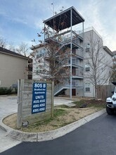 Building Photo - 805 B Bradford Ave
