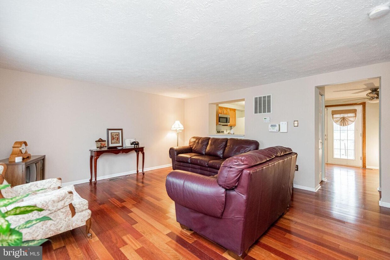 2520 Log Mill Ct, Crofton, MD 21114 Townhome Rentals in Crofton MD