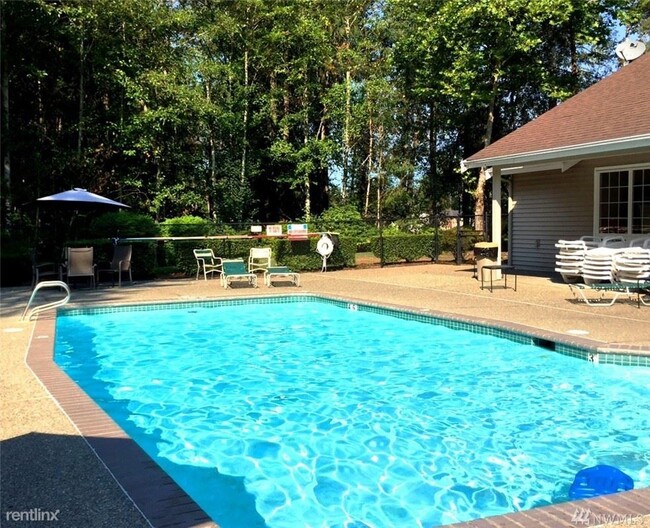 Building Photo - 2 br, 2 bath Condo - 25235 Southeast Klaha...