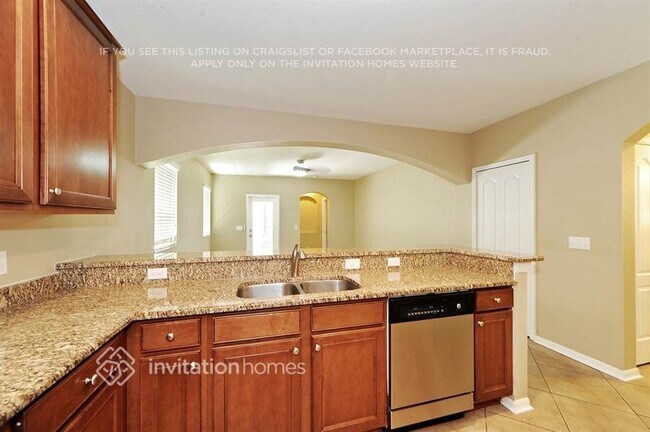 Foto del edificio - 5949 Beaconpark St