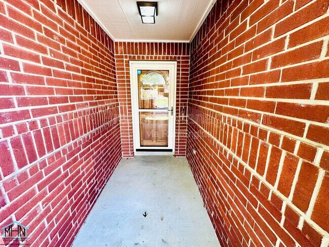 Foto del edificio - 5619 Cross Pond