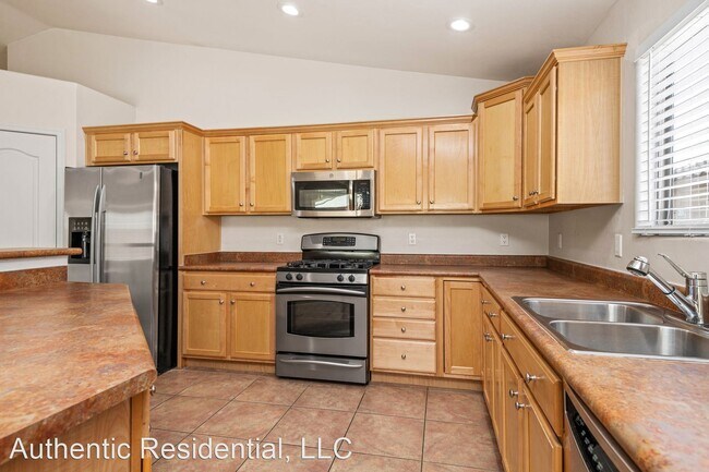 Building Photo - 3 br, 2 bath House - 10531 E Carolina Willow