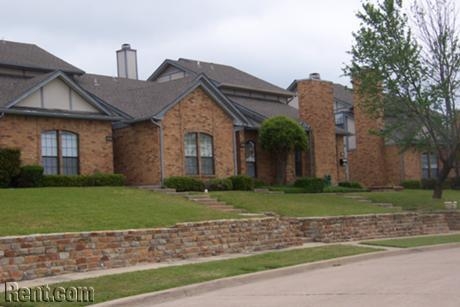 Building Photo - Lakeview Townhomes