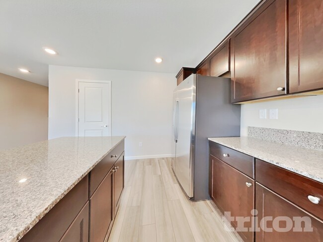Foto del edificio - 8958 Elk Ravine Dr