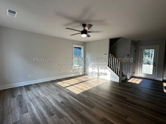 Building Photo - 2674 Fairlane Dr