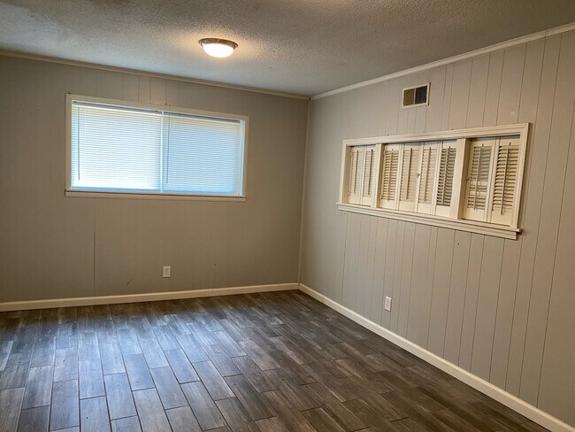 Foto del edificio - 19 Rolling Meadows Dr