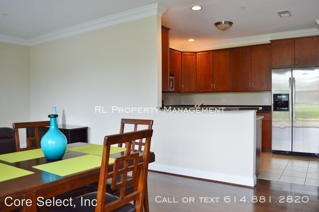 Building Photo - 941 Ingleside Ave