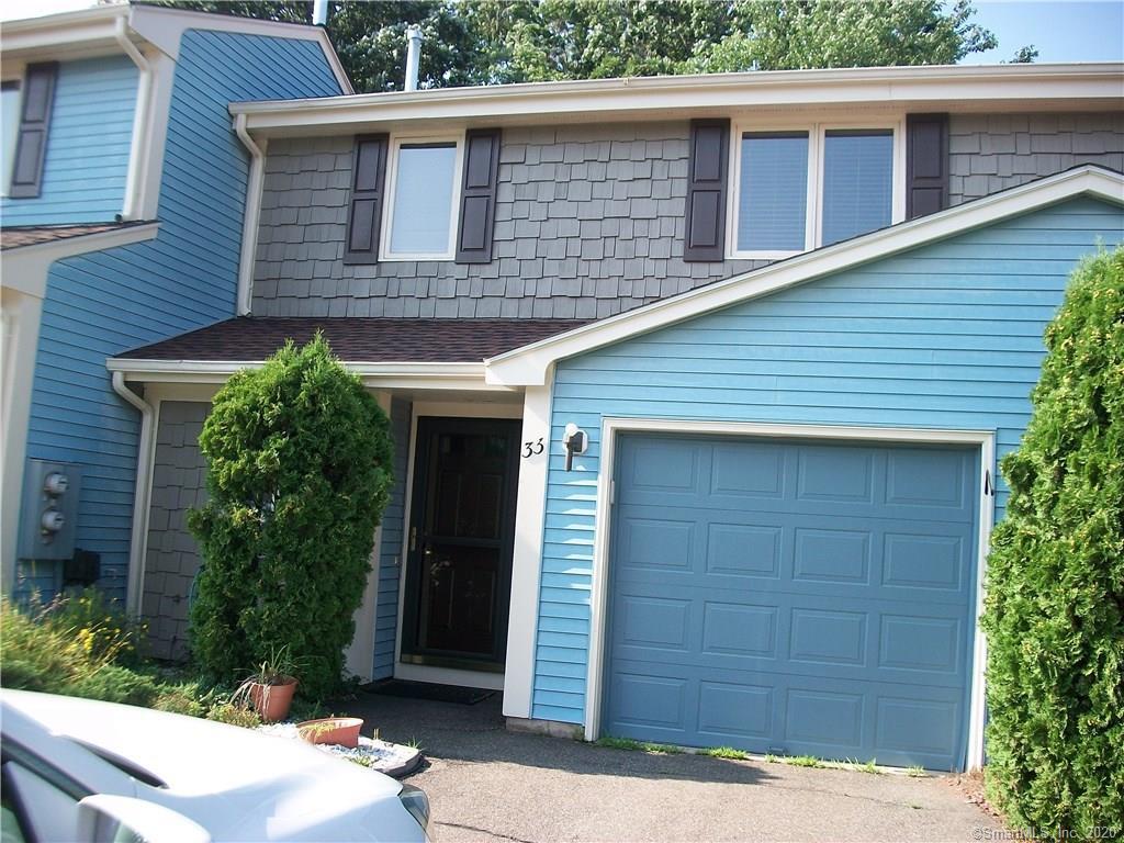 Primary Photo - 33 Copper Beech Dr