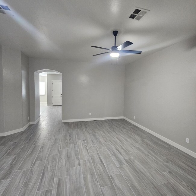 Foto del edificio - 6606 S 50th Ave