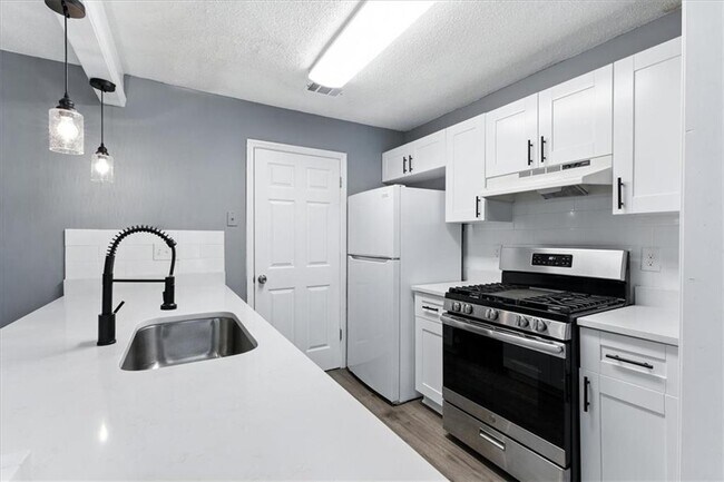 Foto del edificio - 3009 Hawthorne Pl