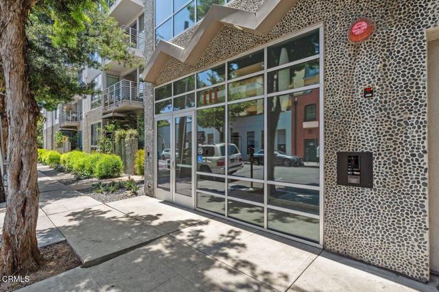 Foto del edificio - 111 S De Lacey Ave