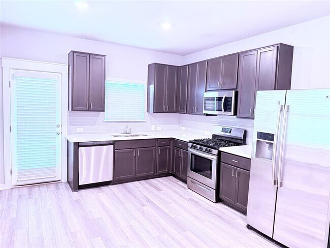 Building Photo - 17101 Crane Fly Dr