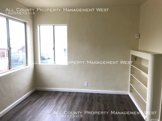Foto del edificio - 1 Bedroom 1 Bath Back House