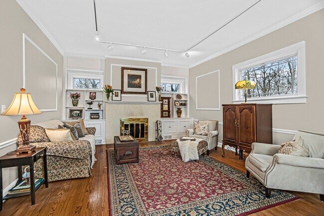 Building Photo - 2078 Linden Ave