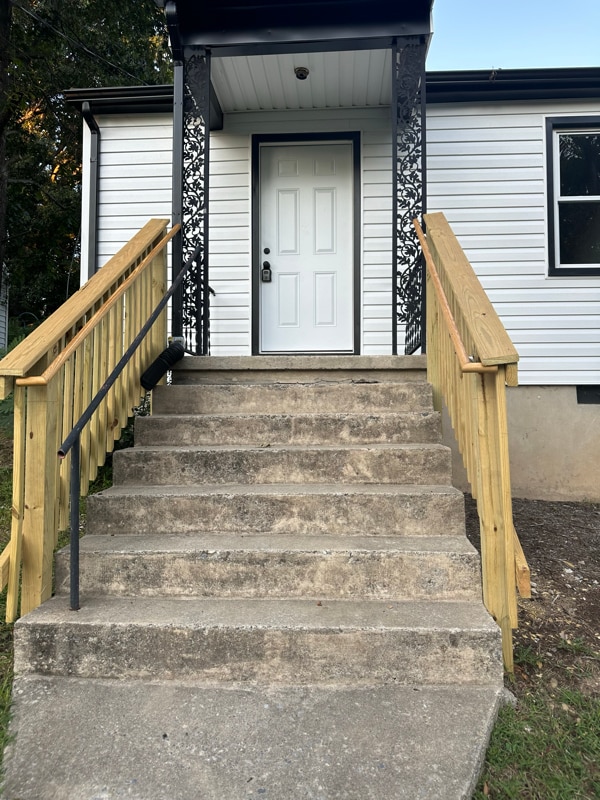 Building Photo - 2109 Colgate St NE