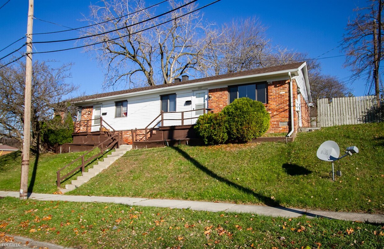 1597 Walbridge Ave, Toledo, OH 43609 Townhome Rentals in Toledo OH