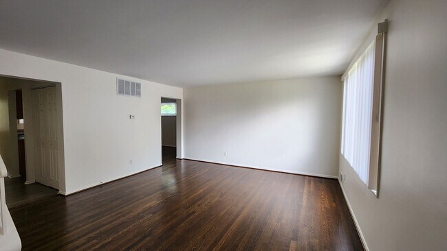 Foto del edificio - Arlington 3 Level Rowhouse