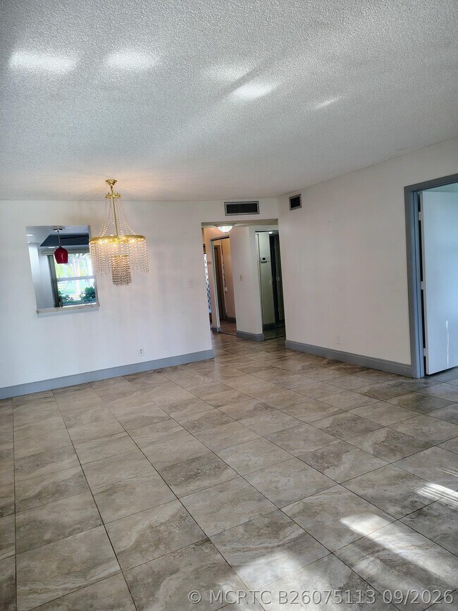 Foto del edificio - 7680 NW 18th St