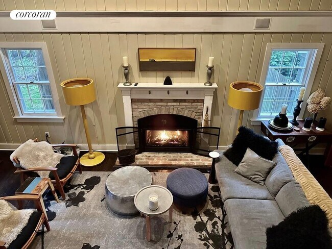 Foto del edificio - 10 Driftwood Ln